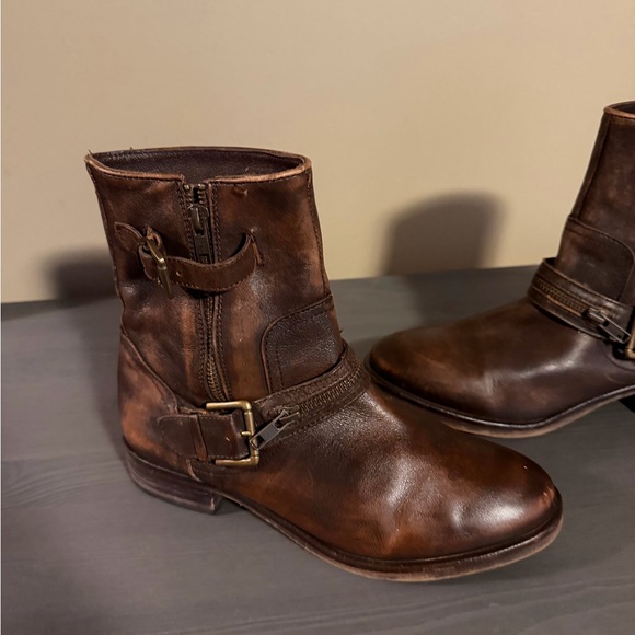 Treasure & Bond Women’s Leather Moto Boots - Picture 3 of 8